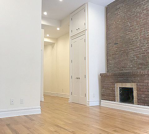 4th image of 106 W 80th St APT 1R