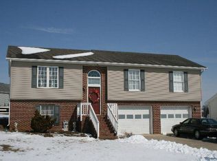 361 Stoneleigh Dr, Harrisonburg, VA 22801