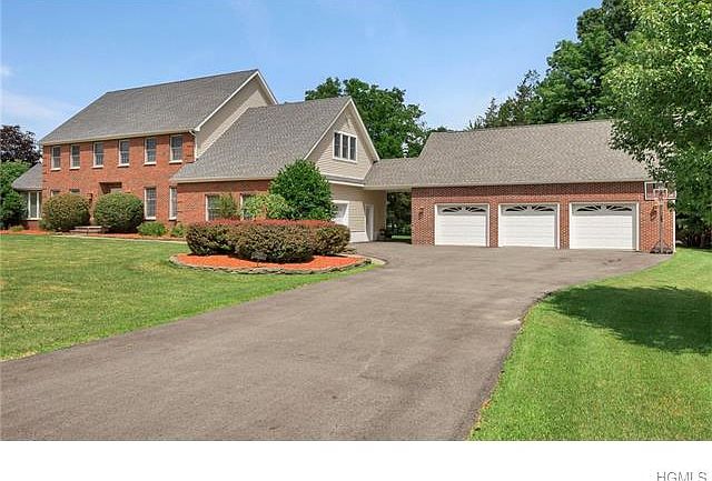 1st image of 4 Farmers Ln