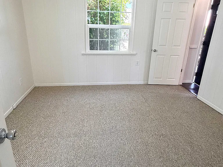 9719 Mallison Ave — Photo 14
