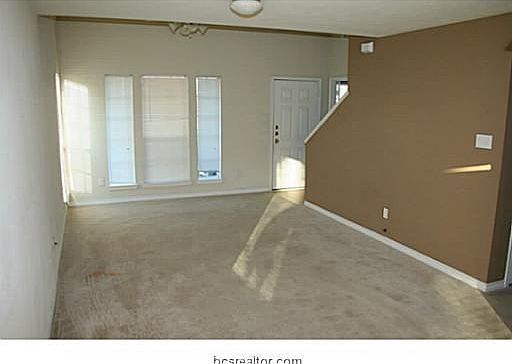 5th image of 4026 Southern Trace Dr