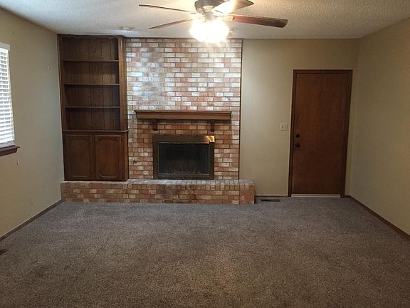 2nd image of 2219 Rogers Cir