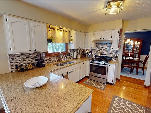 4th image of 4238 Sterling Station Dr