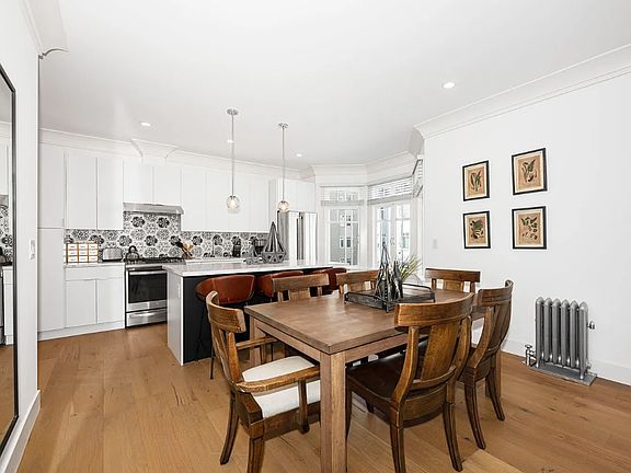 3rd image of 1305 Lombard St #1298R