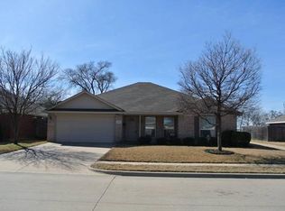 170 Adams Dr, Crowley, TX 76036