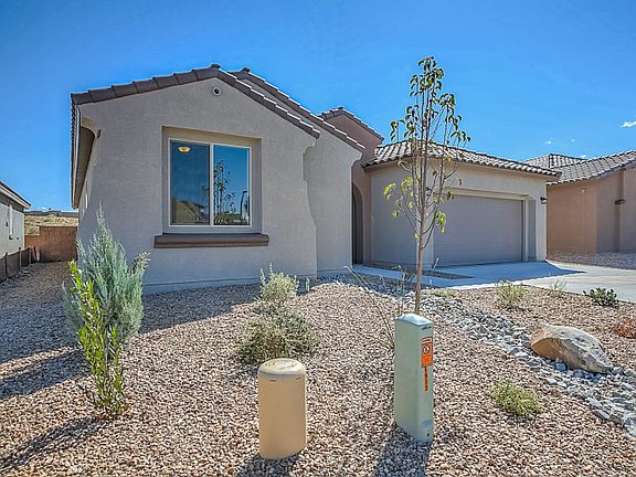 3rd image of 4912 Calle Espana NW