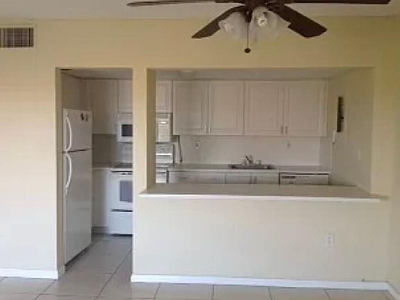 3rd image of 17600 NW 68th Ave APT B4005