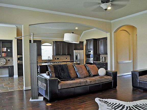 4th image of 503 Somerset Dr
