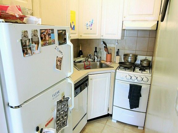 5th image of 319 W 100th St APT 3B
