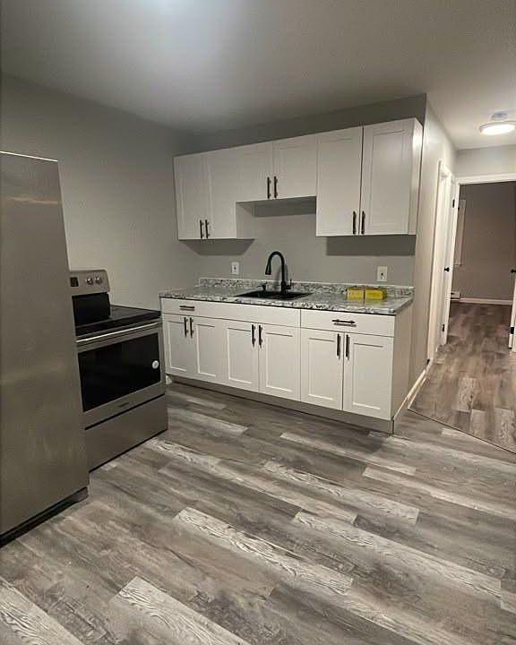 1st image of 32 Shagbark Rd #D
