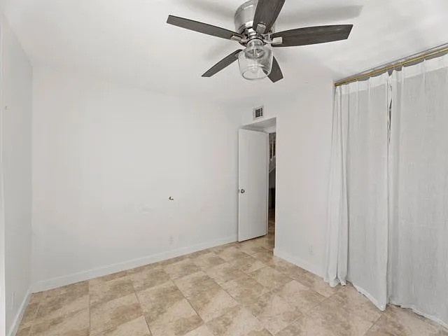 216 Old Meadow Way — Photo 11