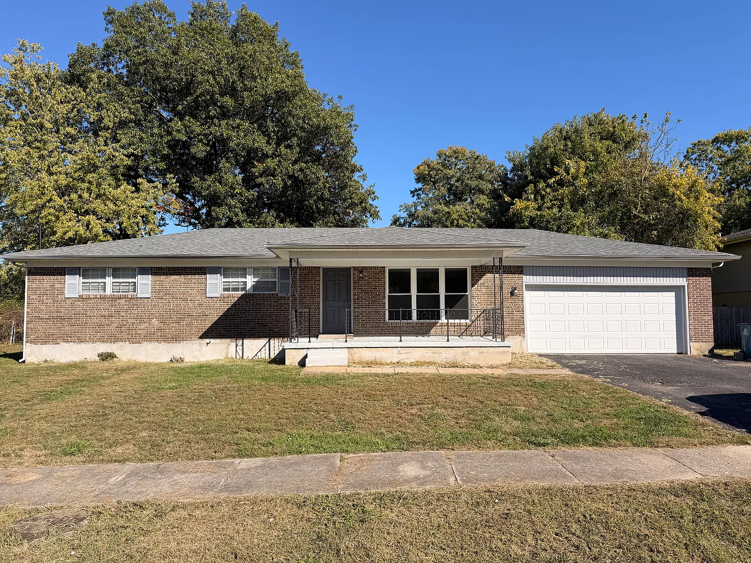 3 bed, 2854 sqft, $1,800 — Photo 1