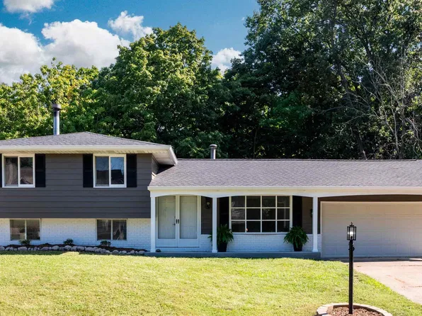 16 Cracklewood Ct, East Peoria, IL 61611