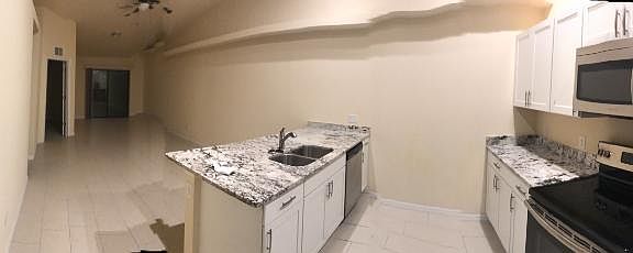 3rd image of 606 SE 10th St