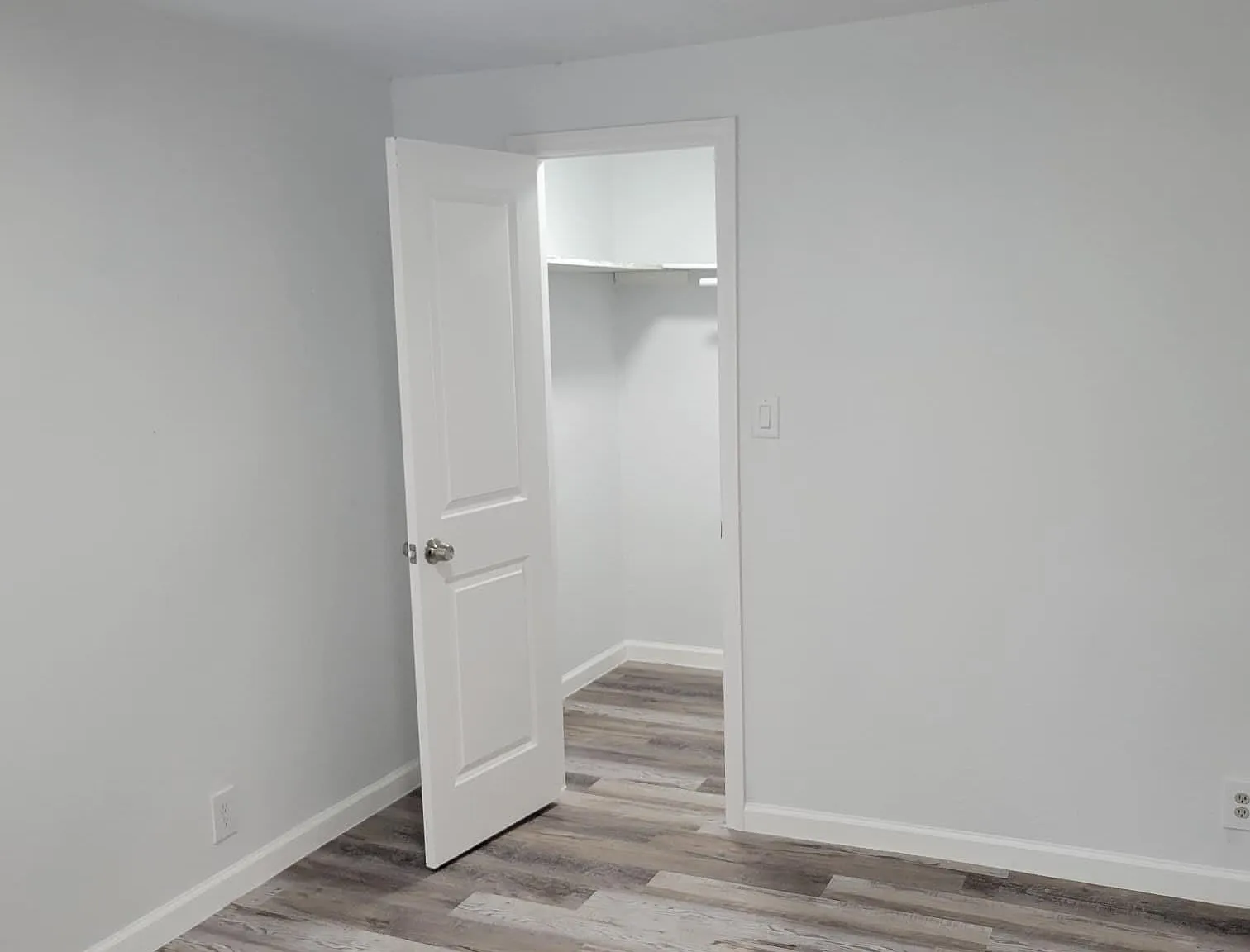 2 bed, 1.0 bath, $1,100 — Photo 1
