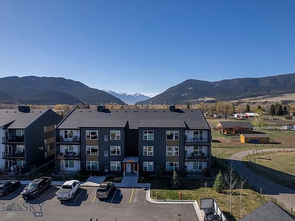4th image of 2222F Willow Dr #73