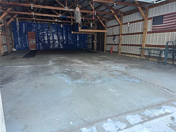 4th image of 15263 West Reiskes Road