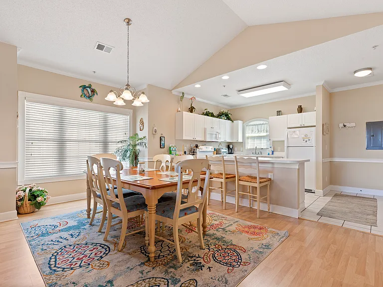 4843 Carnation Cir #305 — Photo 6