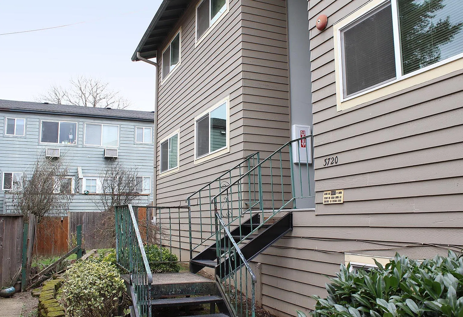 SE Francis St, Portland — Photo 3