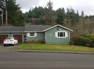 2260 Arthur Dr, Reedsport, OR 97467