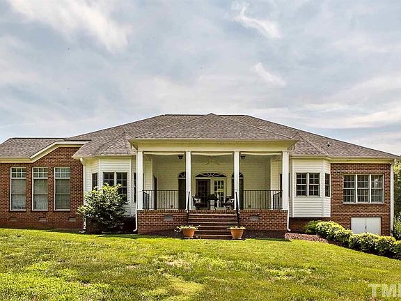 5th image of 2363 Crescent Dr