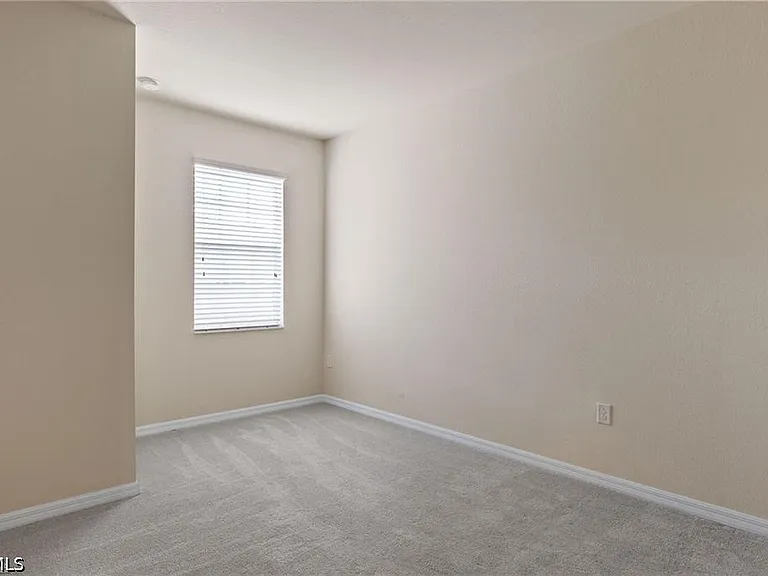 10243 Via Colomba Cir — Photo 17