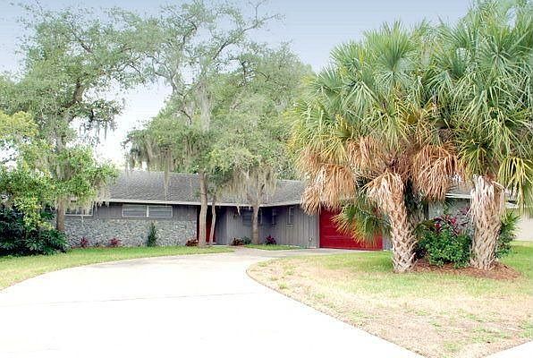 2nd image of 205 Spring Isle Trl