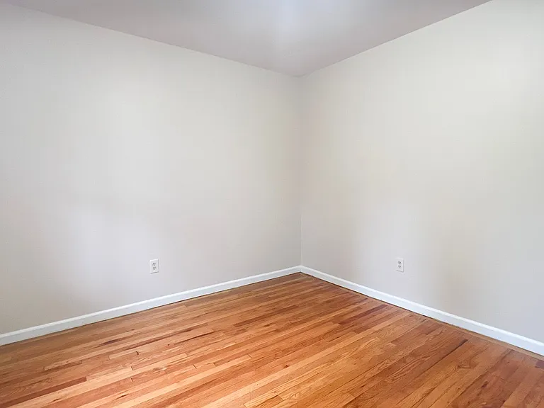 15-17 Dorothy St / Dorothy Apartments LLC — Photo 7