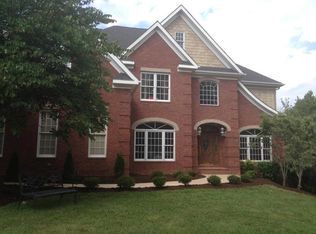 5 Manningfield Dr, Fletcher, NC 28732