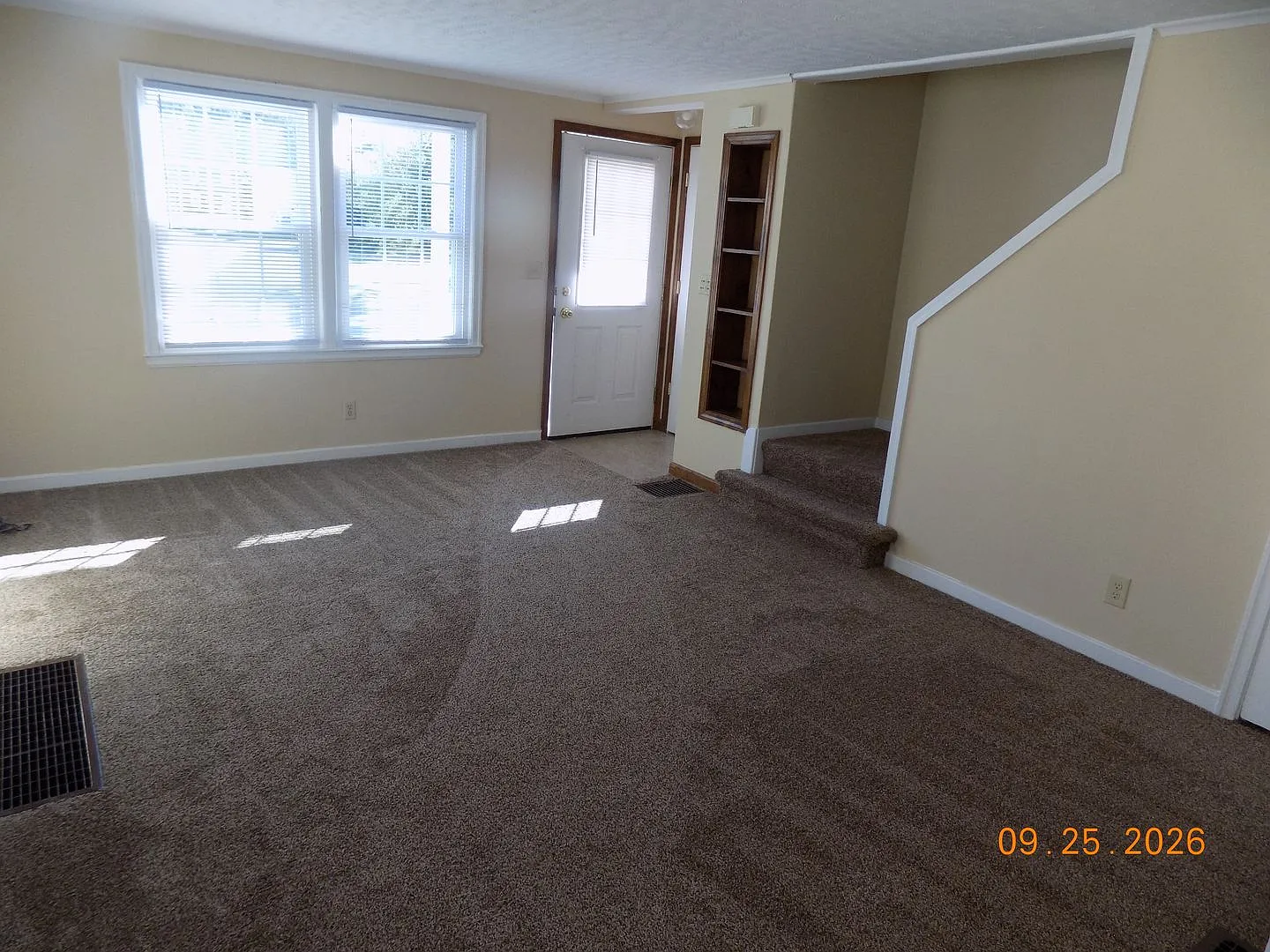 458 Ralph St — Photo 4