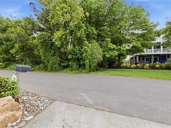 4th image of 3020 Little Island Rd