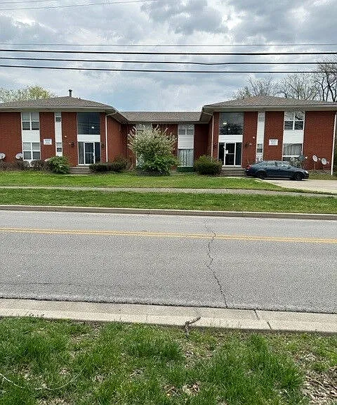 3005 Mid Dale Ln — Photo 1