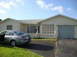 9702 NW 67th St, Tamarac, FL 33321