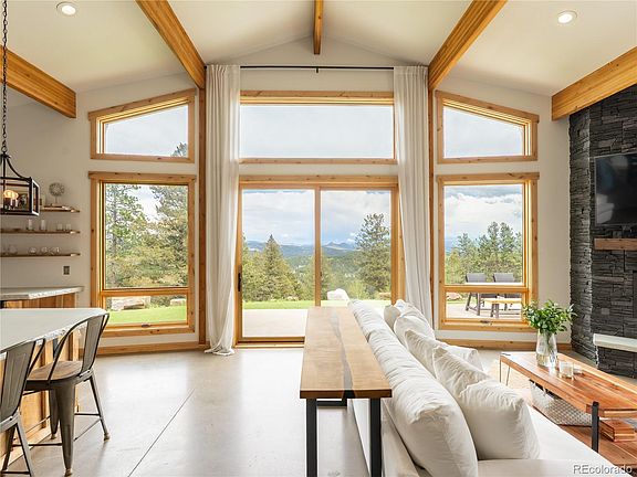 4th image of 150 Summit Drive