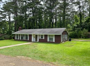 500 N King St, Winnfield, LA 71483