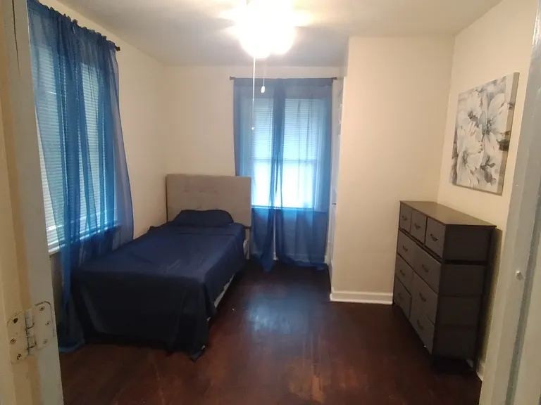 Twin Bedroom $650