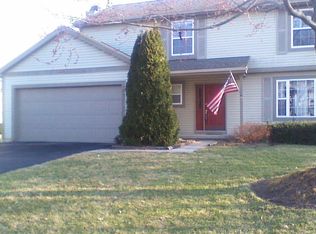 2129 Shirlene Dr, Grove City, OH 43123