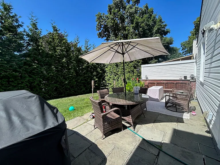 603 Manhattan Ave #1 — Photo 30