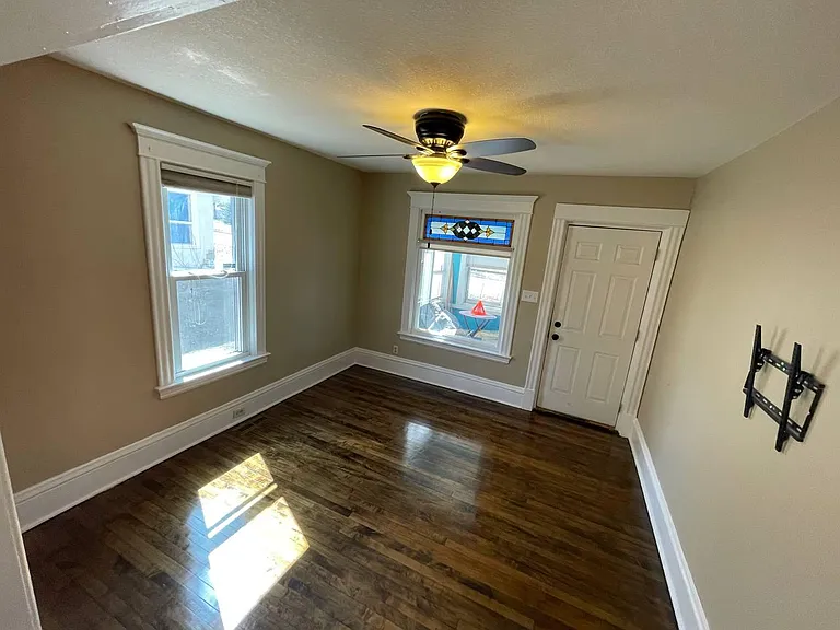 3622 Humboldt Ave N — Photo 3