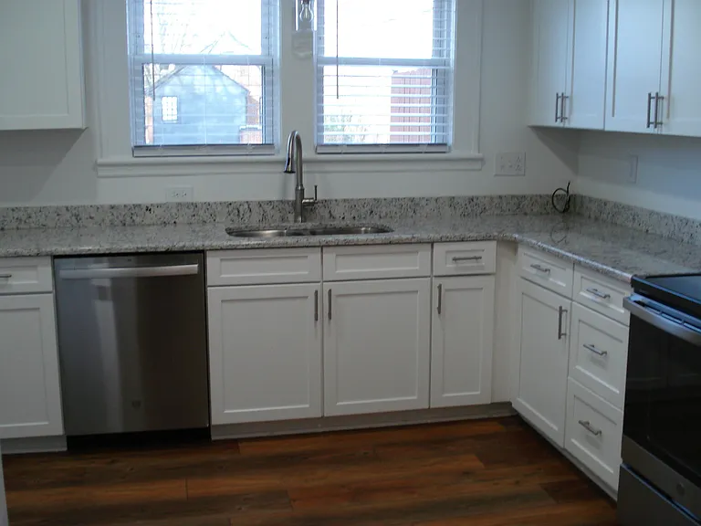 2427 Stanley Ave SE #A — Photo 4