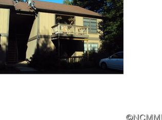 655 Overlook Dr, Spruce Pine, NC 28777