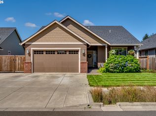 5427 King Arthur Ct, Eugene, OR 97402