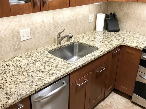 16 Winter St APT 14C, Waltham, MA 02451