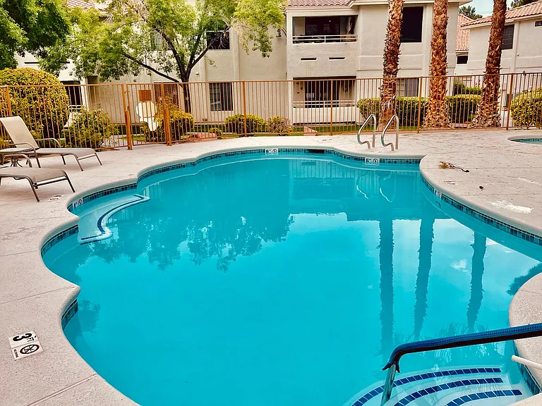 2611 S Durango Dr #204 — Photo 3