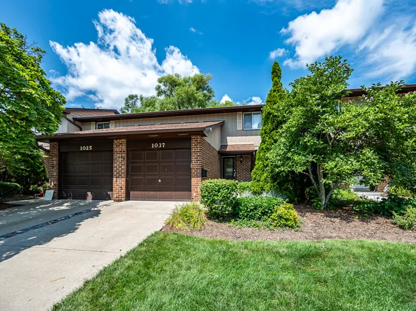 1037 Loughborough Ct #1037, Wheaton, IL 60189