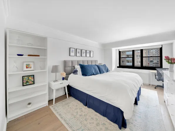 235 East 87th Street image 4 of 10