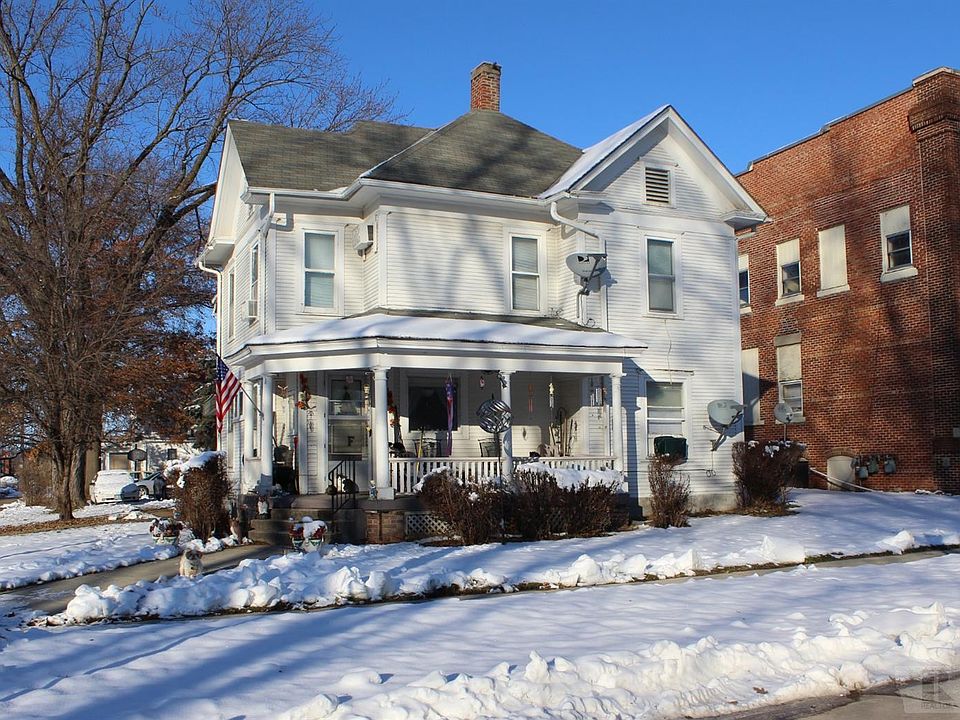 1st image of 301 E Nuckols St