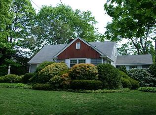 20 2nd St, Barrington, RI 02806