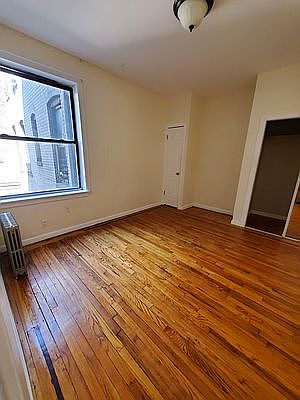 4th image of 107 Linden St APT B4