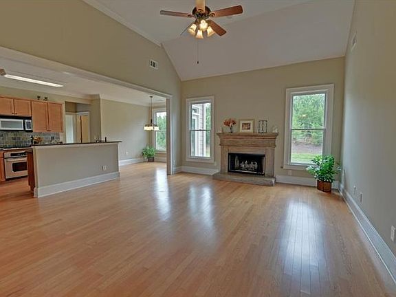 5th image of 69 Lochmere Ln